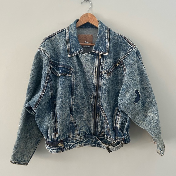 Vintage 80’s90’s Acid Wash Retro Denim Bomber Moto
Distressed Belted Jean Jacket - Picture 2 of 8